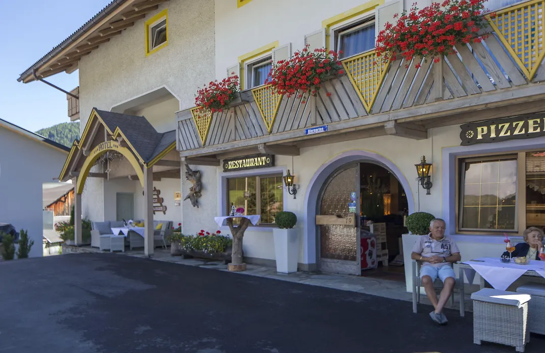 Hotel Chalet Olympia-1